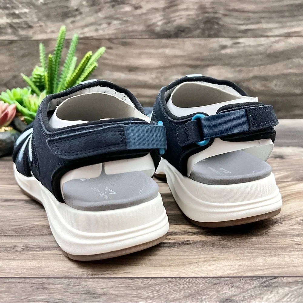 NIB Clarks Solan Sail Fisherman Sandal Navy Combi Suede
